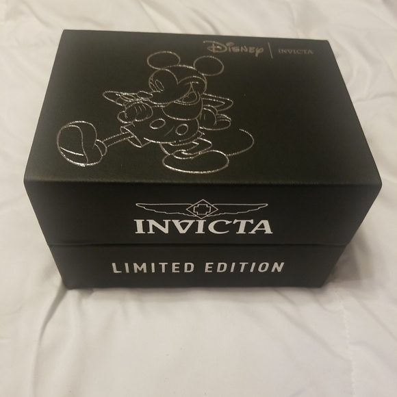 Limited edition Invicta Disney watch - Picture 2 of 2